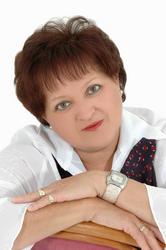 Julia Lottering, estate agent