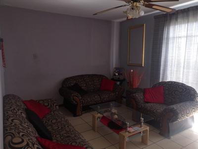 Apartment / Flat For Sale in Algoa Park, Port Elizabeth